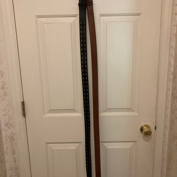 Men’s dress belts, 2 pack new belts. 1 brown, 1 black.you’re getting 2 belts - Picture 1 of 4